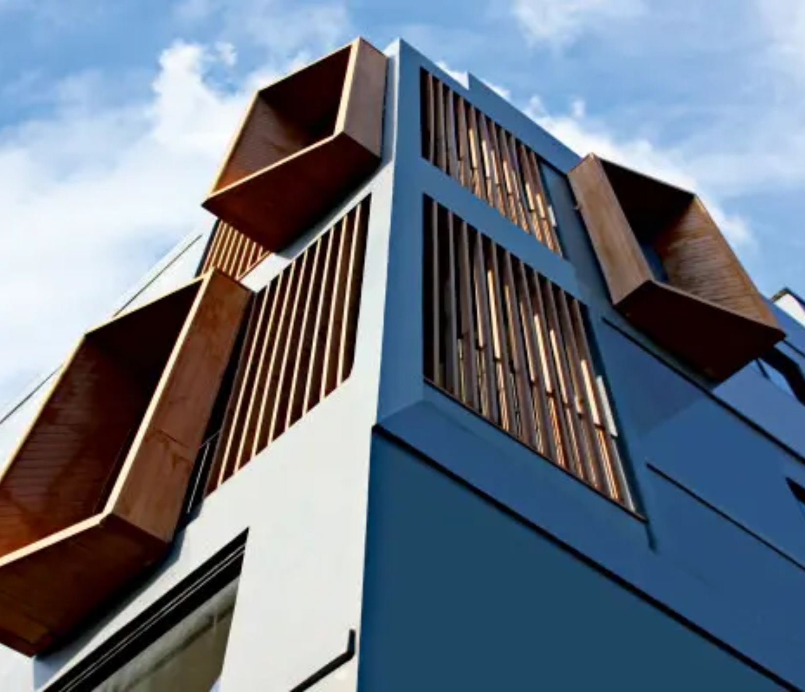 Advantages Of Acp Sheet For Cladding Purposes